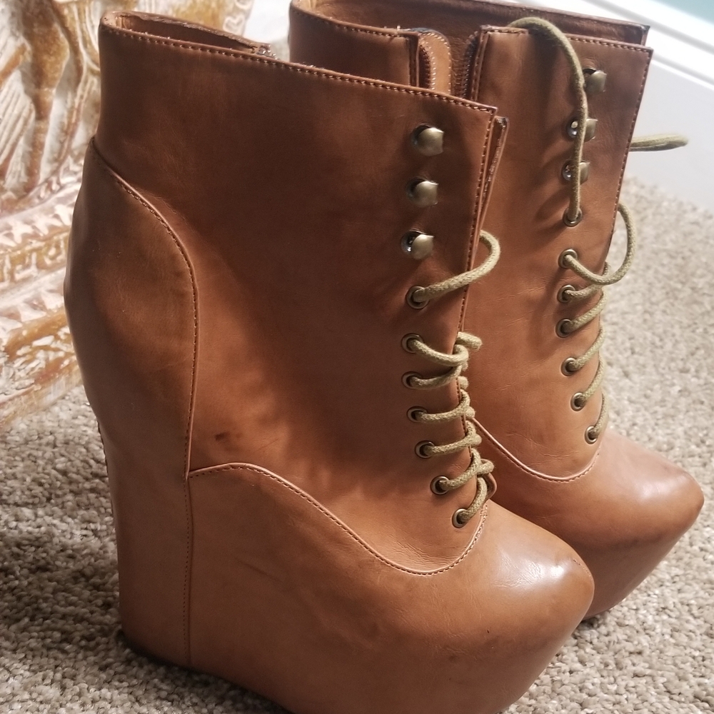 Damsel By Jeffrey Cambell Tan Lace Up Wedge Boots